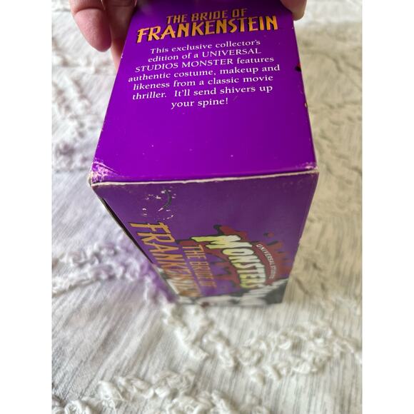 Vintage The Bride of Frankenstein Universal Studios Monsters 1998 - Picture 4 of 9
